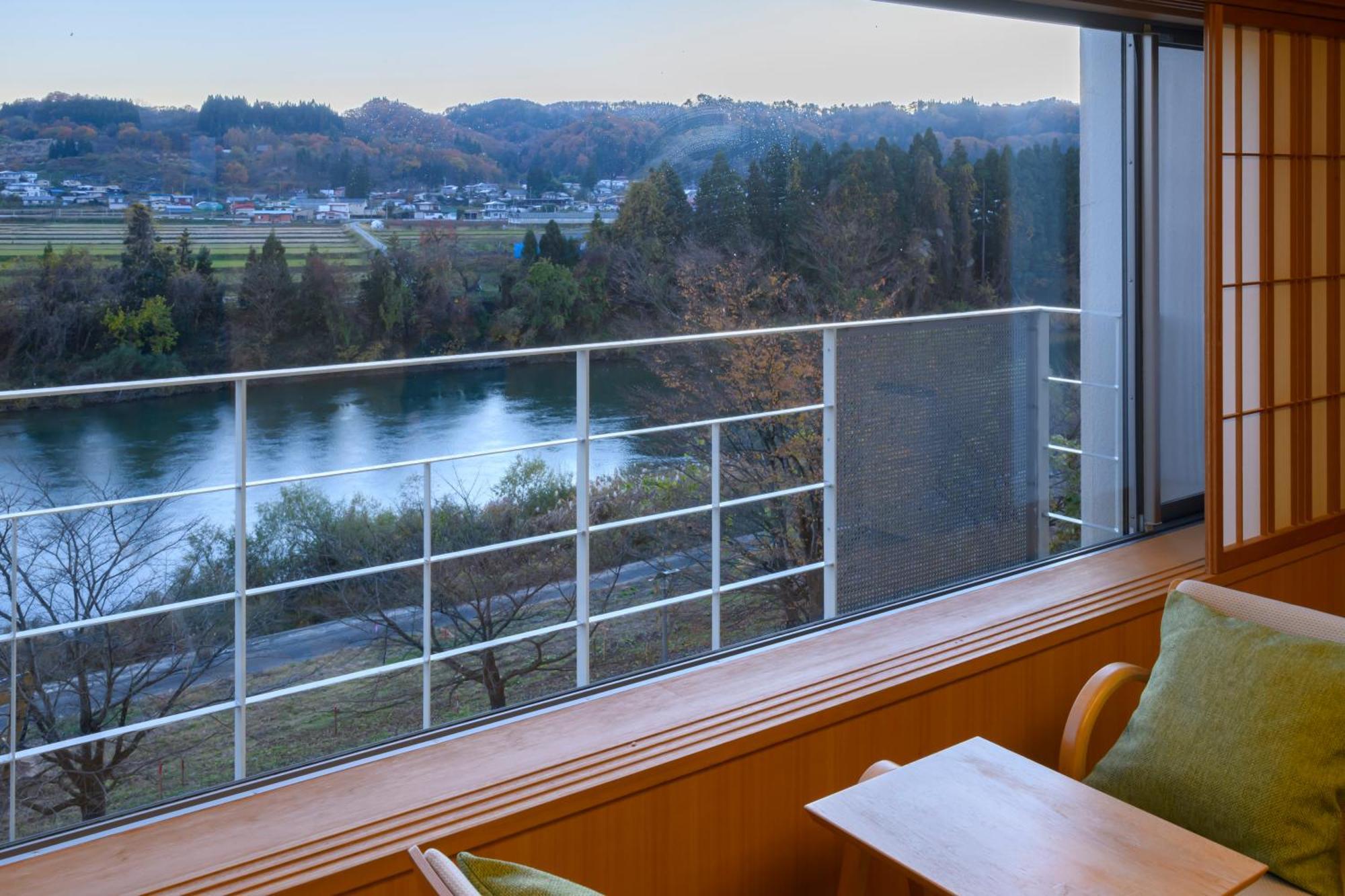 Symphony Annex Onsen 4* Sagae