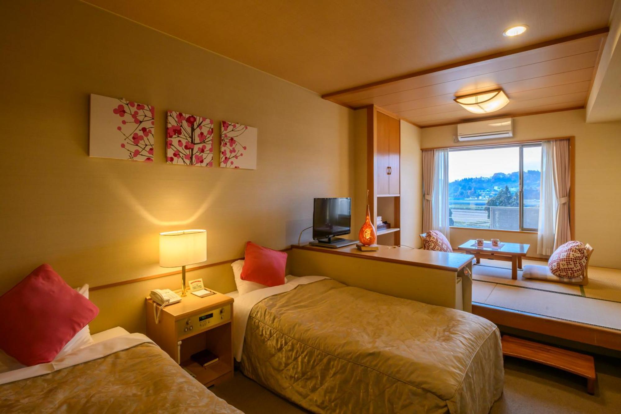 Symphony Annex Onsen