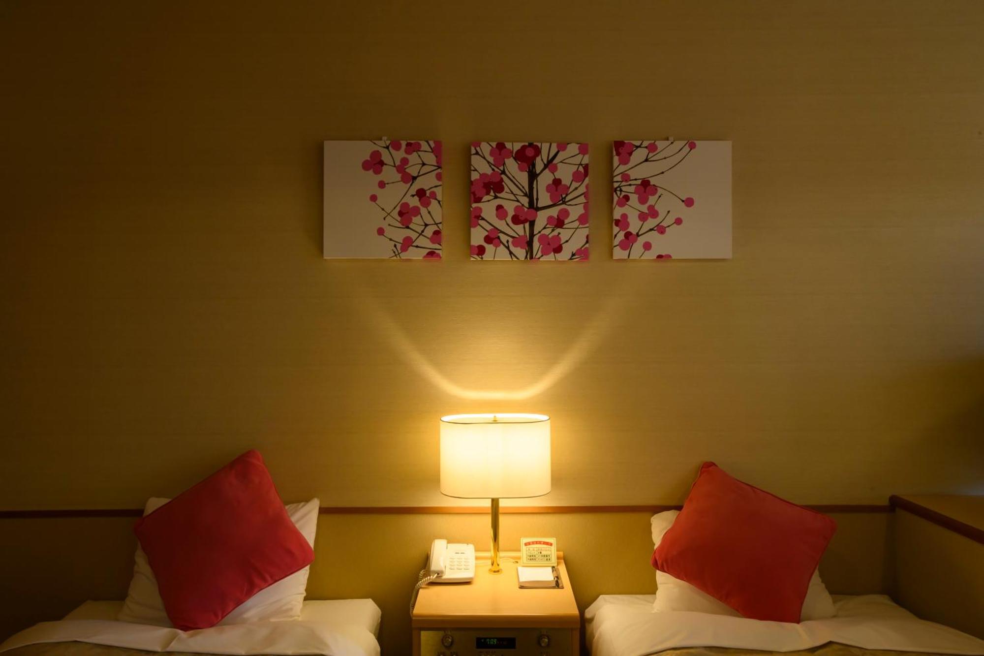Symphony Annex Onsen Hotel